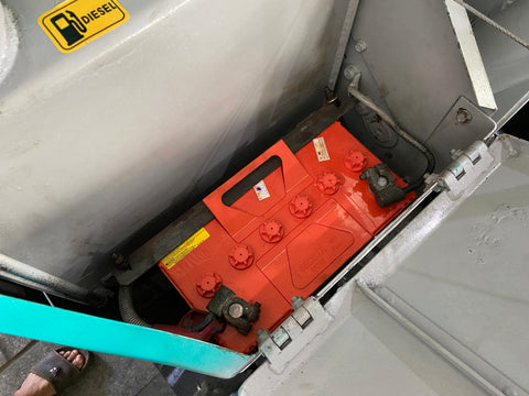 018.06 Komatsu PC28UU Mini Excavator S/N 3901