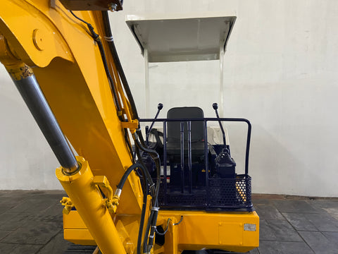 018.03 Komatsu PC20-6 Mini Excavator S/N 28730