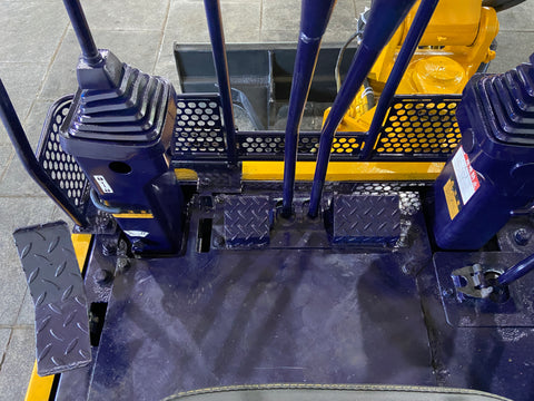 018.03 Komatsu PC20-6 Mini Excavator S/N 28730