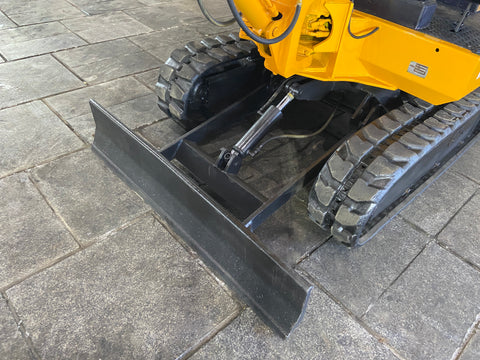 018.01 Komatsu PC10-5 Mini Excavator S/N 9115