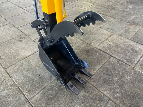 018.01 Komatsu PC10-5 Mini Excavator S/N 9115