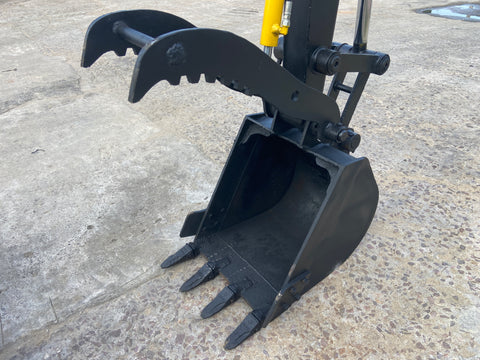 027.05 Komatsu PC50UU Mini Excavator S/N 4703