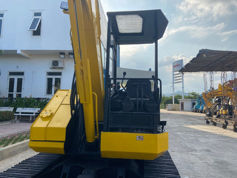 027.05 Komatsu PC50UU Mini Excavator S/N 4703