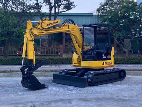 027.04 Komatsu PC38UU Mini Excavator S/N 2157