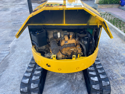 027.04 Komatsu PC38UU Mini Excavator S/N 2157