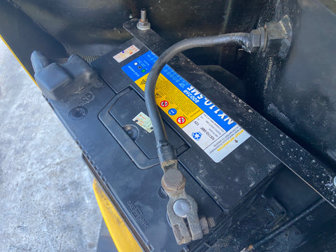 027.04 Komatsu PC38UU Mini Excavator S/N 2157