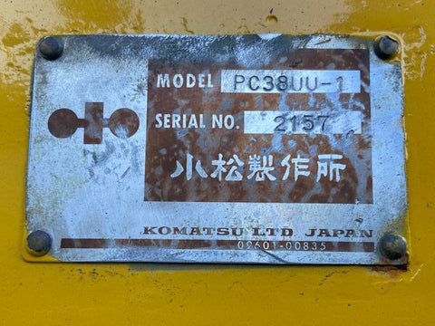 027.04 Komatsu PC38UU Mini Excavator S/N 2157