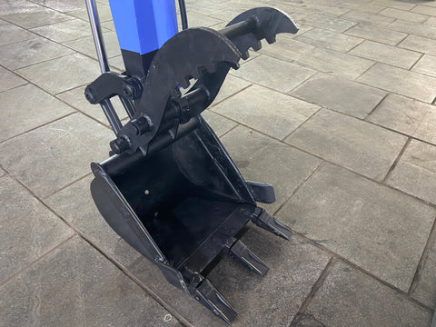 019.04 Komatsu PC28UU-2 Mini Excavator S/N 7719