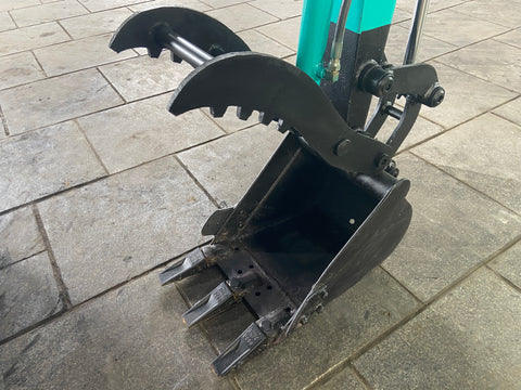 019.02 Komatsu PC28UU Mini Excavator S/N 2231