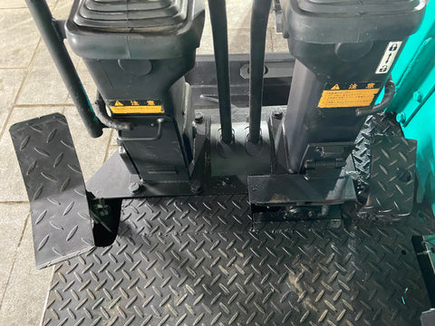 019.03 Komatsu PC28UU Mini Excavator S/N 4698