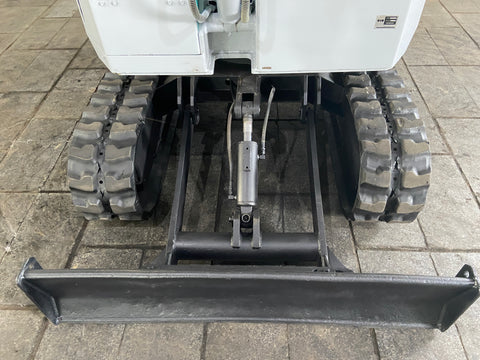 019.03 Komatsu PC28UU Mini Excavator S/N 4698