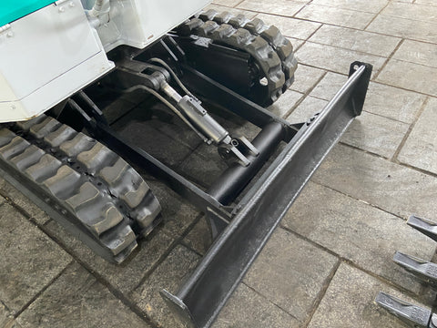 019.03 Komatsu PC28UU Mini Excavator S/N 4698