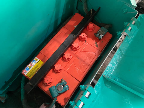 019.03 Komatsu PC28UU Mini Excavator S/N 4698