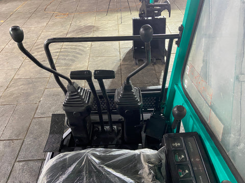 019.05 Komatsu PC50UU Mini Excavator S/N 4897