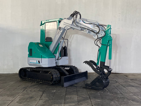 020.02 Komatsu PC28UU Mini Excavator S/N 2312