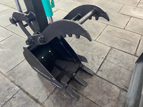 020.02 Komatsu PC28UU Mini Excavator S/N 2312