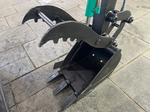 020.02 Komatsu PC28UU Mini Excavator S/N 2312