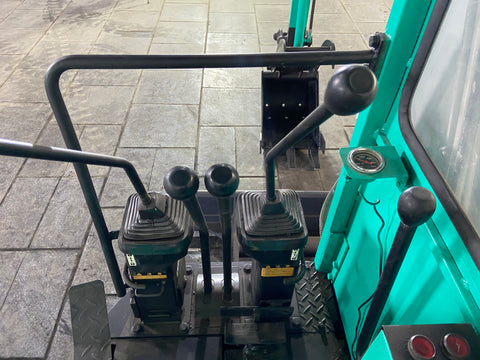 020.03 Komatsu PC28UU Mini Excavator S/N 5363