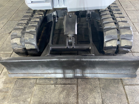 020.05 Komatsu PC38UU Mini Excavator S/N 1437