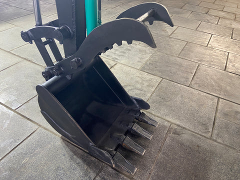 020.05 Komatsu PC38UU Mini Excavator S/N 1437