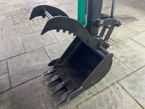 020.05 Komatsu PC38UU Mini Excavator S/N 1437