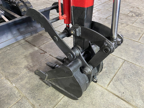 020.07 IHI IS-25GX2 Mini Excavator S/N 1252077