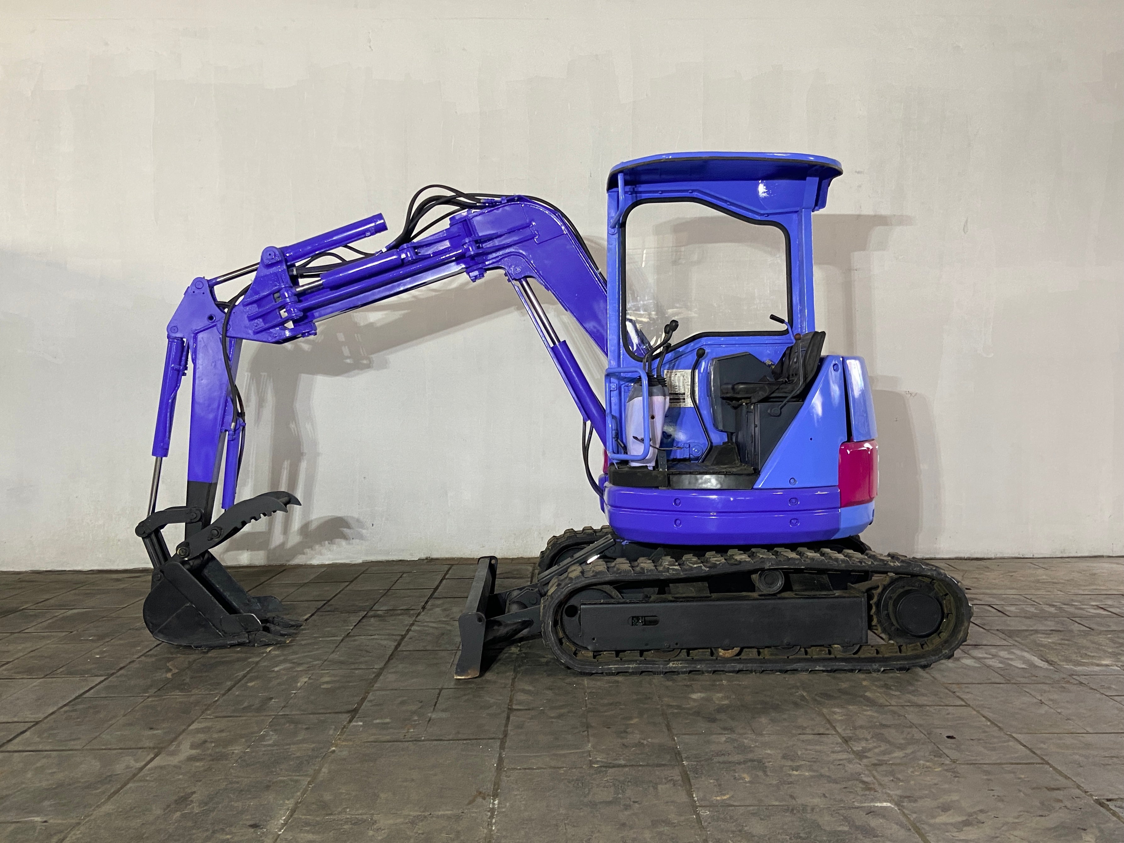 020.04 Komatsu PC28UU-2 Mini Excavator S/N 7405 – The NGO