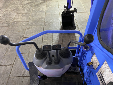 020.04 Komatsu PC28UU-2 Mini Excavator S/N 7405