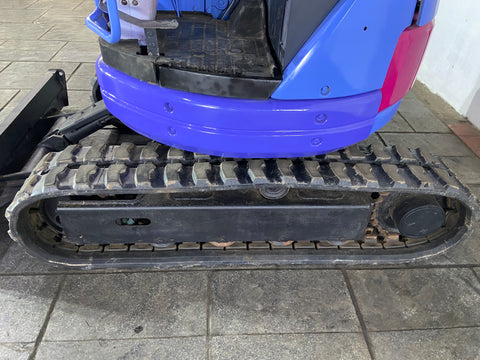 020.04 Komatsu PC28UU-2 Mini Excavator S/N 7405