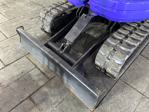 020.04 Komatsu PC28UU-2 Mini Excavator S/N 7405