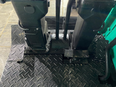 021.04 Komatsu PC28UU Mini Excavator S/N 2087