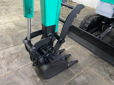 021.04 Komatsu PC28UU Mini Excavator S/N 2087