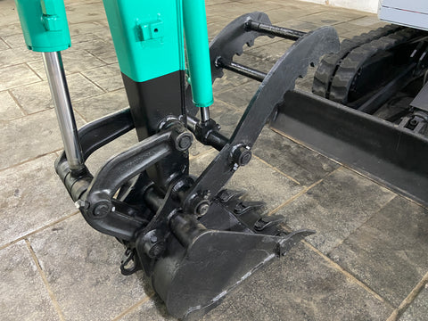 021.05 Komatsu PC28UU Mini Excavator S/N 3722