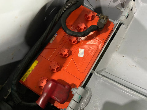 021.05 Komatsu PC28UU Mini Excavator S/N 3722