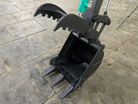 021.02 Komatsu PC10-7 Mini Excavator S/N 26409