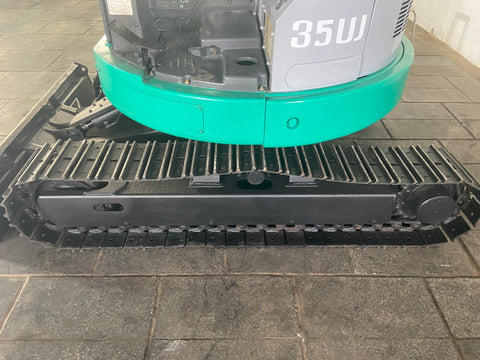 021.07 IHI 35UJ Mini Excavator S/N AB000048