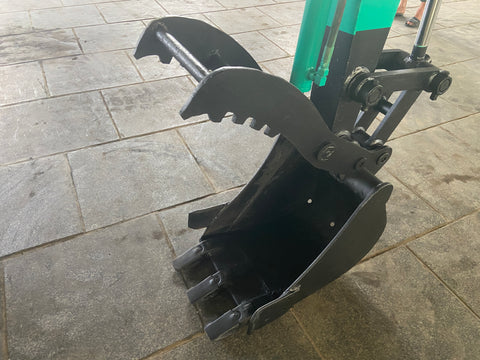 021.07 IHI 35UJ Mini Excavator S/N AB000048