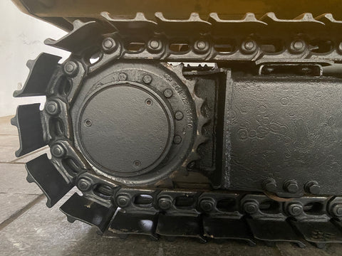 021.01 Komatsu PC10-3 Mini Excavator S/N 5642