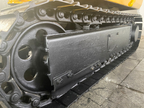 021.01 Komatsu PC10-3 Mini Excavator S/N 5642