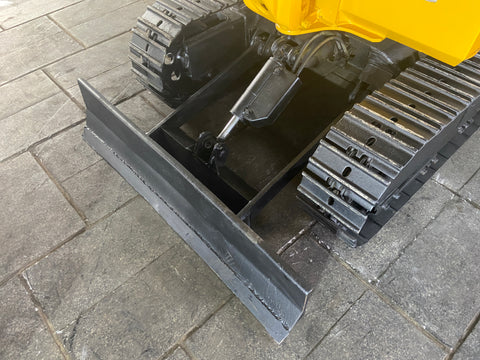 021.01 Komatsu PC10-3 Mini Excavator S/N 5642