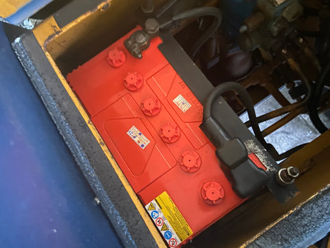 021.01 Komatsu PC10-3 Mini Excavator S/N 5642