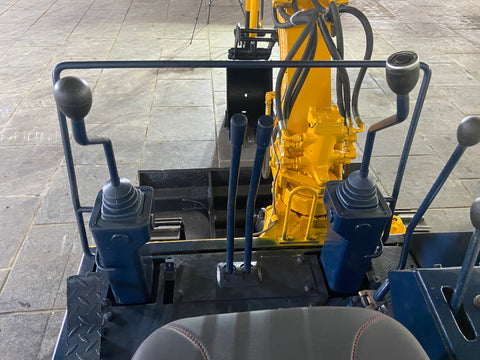 021.03 Komatsu PC20-5 Mini Excavator S/N 20600