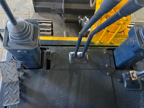 021.03 Komatsu PC20-5 Mini Excavator S/N 20600