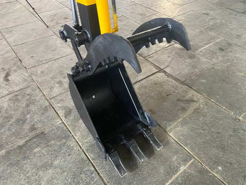 021.03 Komatsu PC20-5 Mini Excavator S/N 20600