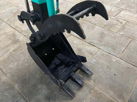 022.03 Komatsu PC28UU Mini Excavator S/N 4754