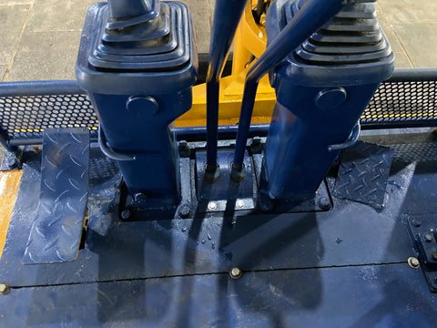 022.02 Komatsu PC15-2 Mini Excavator S/N 3269