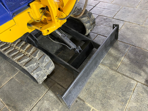 022.02 Komatsu PC15-2 Mini Excavator S/N 3269