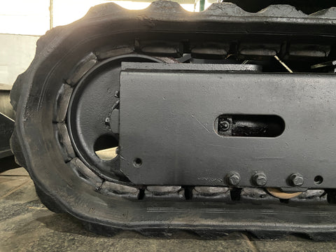 022.04 Komatsu PC28UU Mini Excavator S/N 6468