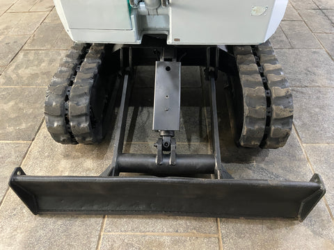 022.04 Komatsu PC28UU Mini Excavator S/N 6468