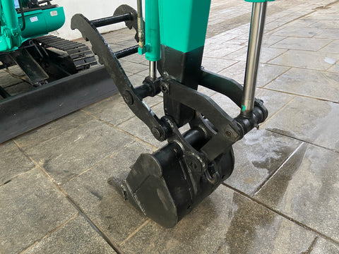 022.01 Komatsu PC10-7E Mini Excavator S/N 28069